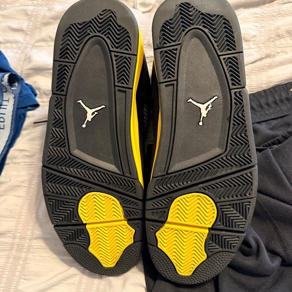 Air Jordan 4 Retro Thunder 2023 Men's Size 12 DH6927-017 - Picture 5 of 7